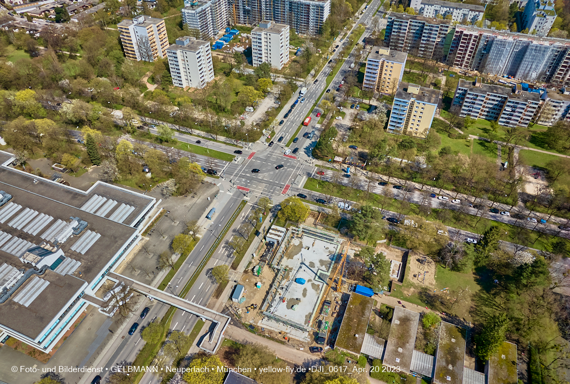 21.04.2023 - Luft- und Ebenenfotos vom Haus für Kinder in der Quiddestraße in Neuperlach